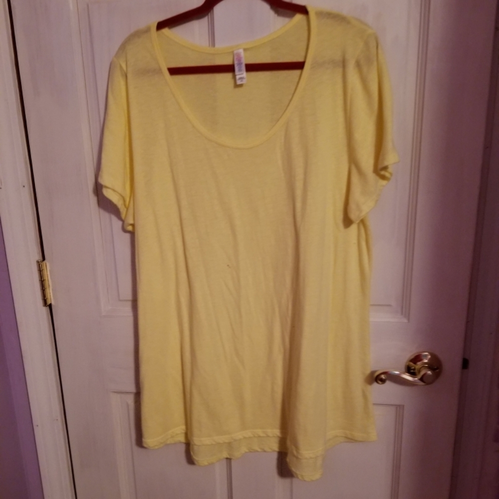 Lularoe Classic Tee